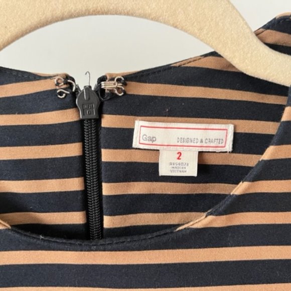 Gap Dress, Size 2, Navy & Camel Striped - Picture 4 of 4